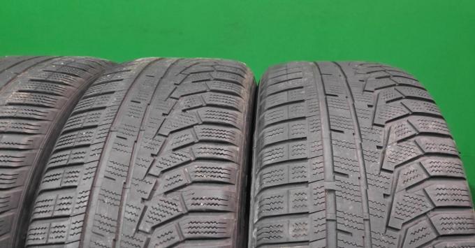 Hankook Winter I'Cept Evo2 W320 235/55 R17 99H