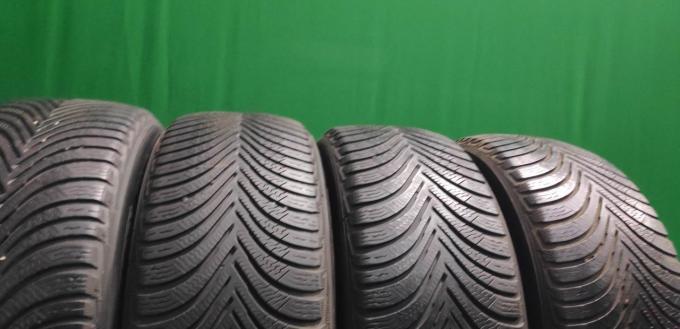 Michelin Alpin 5 215/60 R16