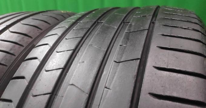 Pirelli P Zero PZ4 275/35 R22 104Y