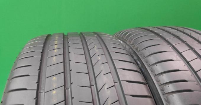 Bridgestone Alenza 001 285/45 R22 110H