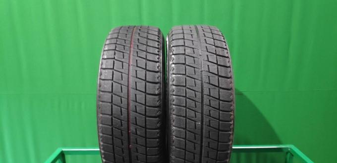 Bridgestone Blizzak Revo2 215/60 R17