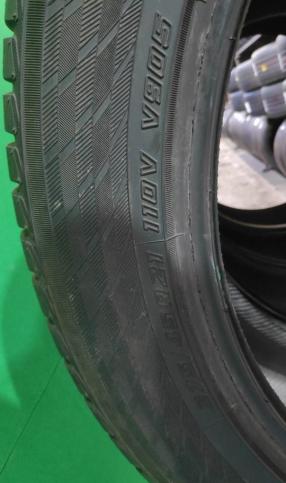 Yokohama BluEarth Winter V905 275/45 R21 110V