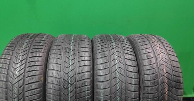 Pirelli Winter Sottozero 3 245/45 R18 100V