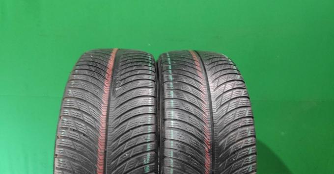 Michelin Pilot Alpin 5 235/45 R18 98V