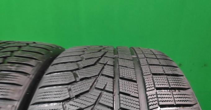 Hankook Winter I'Cept Evo2 W320 285/30 R22 101W