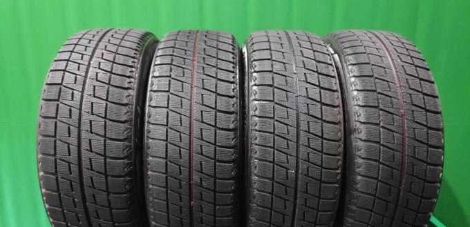 Bridgestone Blizzak Revo2 215/60 R17