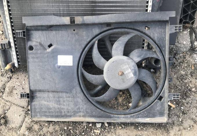 Вентилятор радиатора 1.2 Fiat Punto 3 [2012-2018] 46785738
