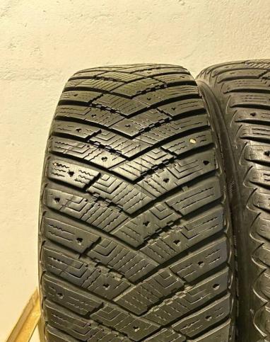 Goodyear UltraGrip Ice Arctic SUV 225/60 R17