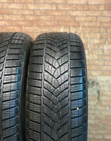 Goodyear UltraGrip Performance Gen-1 235/60 R18