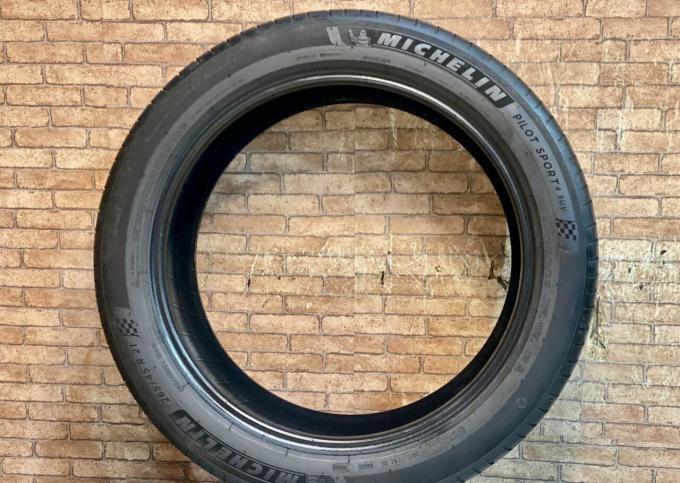 Michelin Pilot Sport 4 SUV 265/45 R21