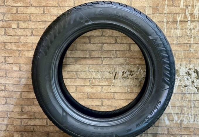 Matador MP 50 Sibir Ice 2 215/60 R17