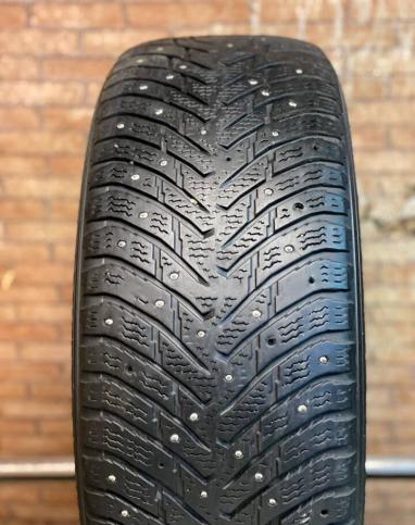 Nokian Tyres Hakkapeliitta 8 225/55 R17