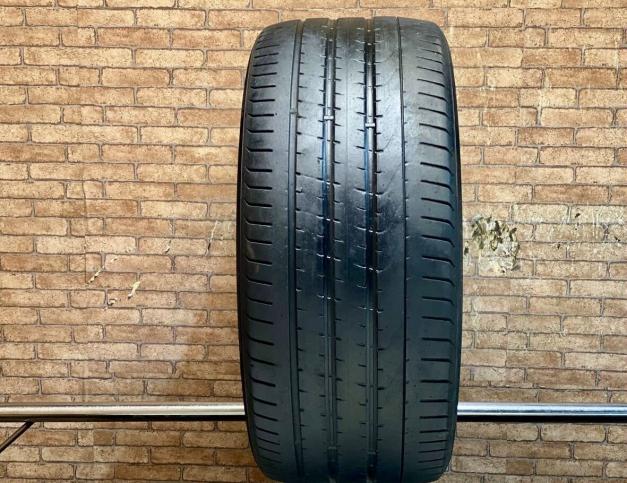 Pirelli P Zero 285/35 R22