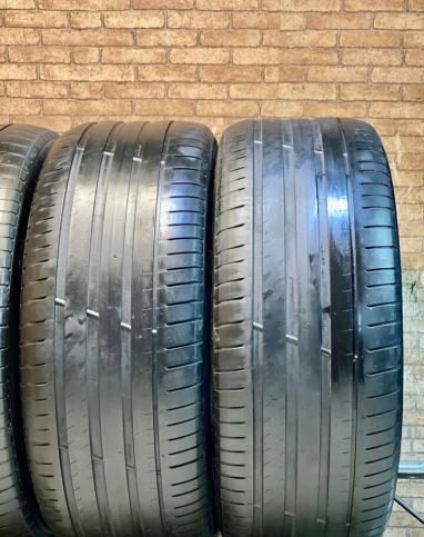 Michelin Pilot Sport 4 SUV 275/45 R21