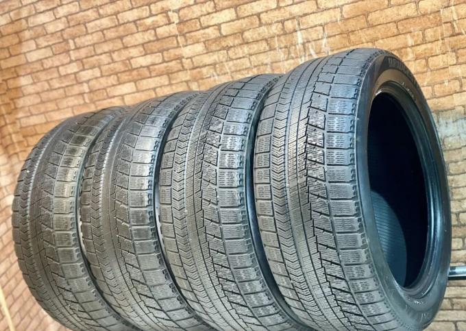 Bridgestone Blizzak VRX 235/50 R18