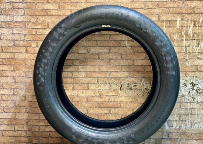 Continental PremiumContact 6 SSR 285/45 R21