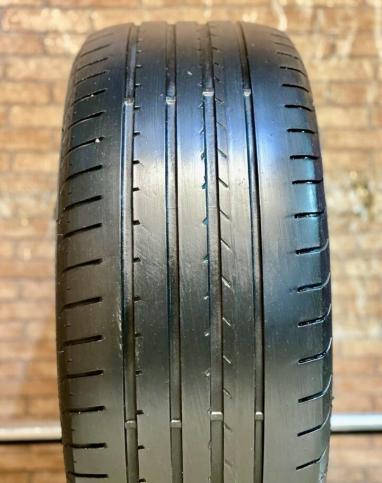 Goodyear EfficientGrip 235/50 R17