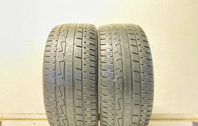 Goodyear UltraGrip Performance 215/45 R17