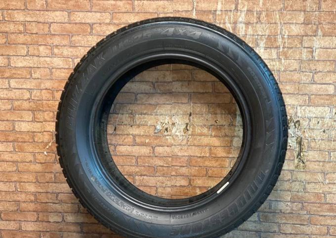 Bridgestone Blizzak LM-25 4x4 215/60 R17