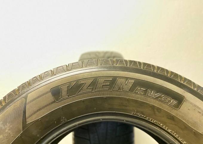 Kumho I'Zen KW31 265/65 R17