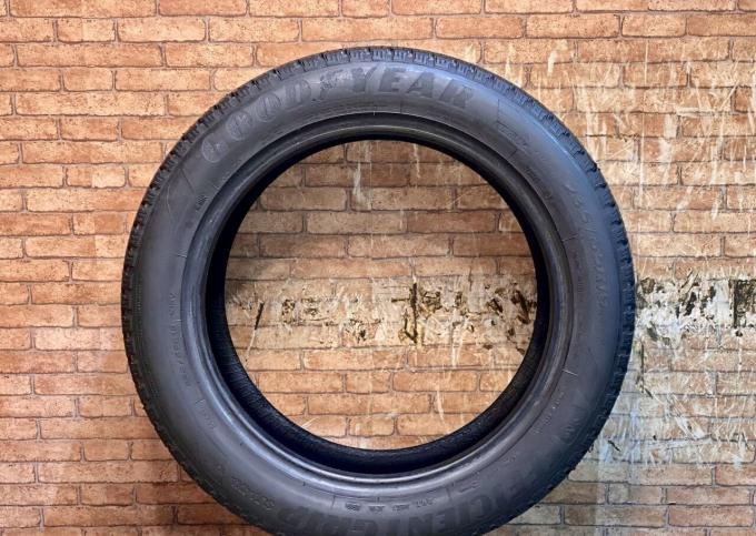 Goodyear EfficientGrip SUV 4x4 235/55 R19