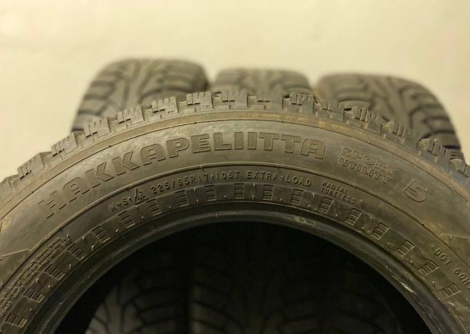 Nokian Tyres Hakkapeliitta 5 SUV 225/65 R17