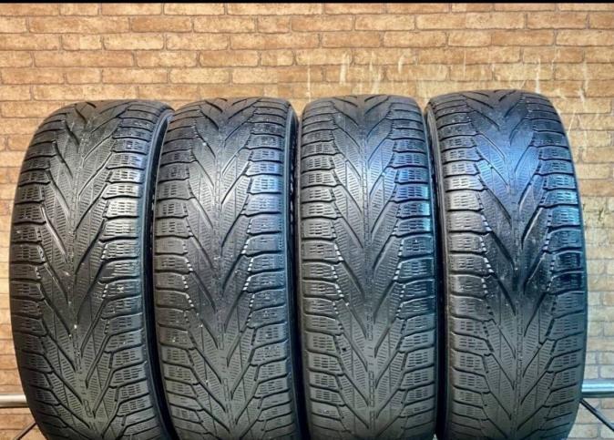 Nokian Tyres Hakkapeliitta R2 SUV 225/60 R17