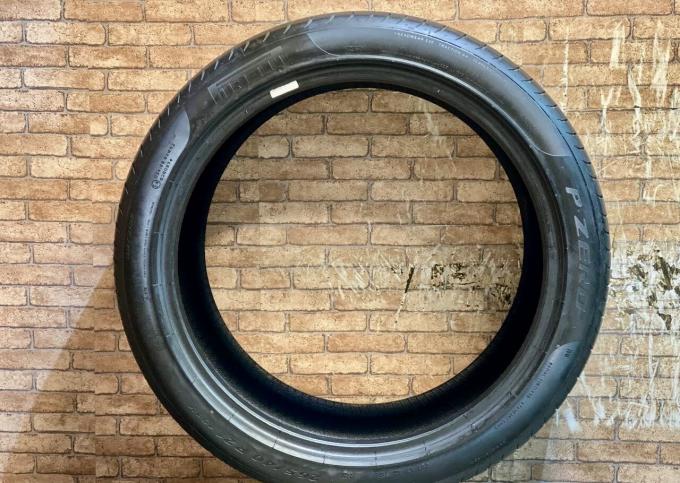 Pirelli P Zero 265/40 R21 и 295/35 R21