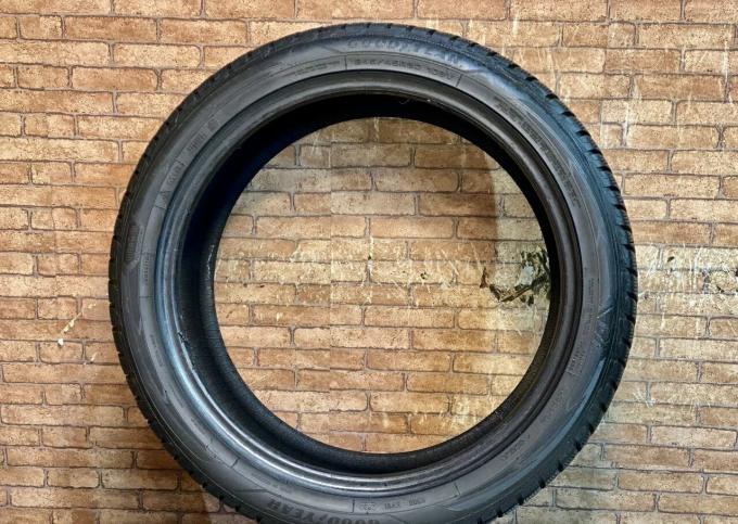 Goodyear UltraGrip Performance Gen-1 245/45 R20