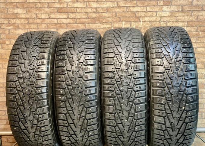 Nokian Tyres Hakkapeliitta 7 SUV 235/65 R17