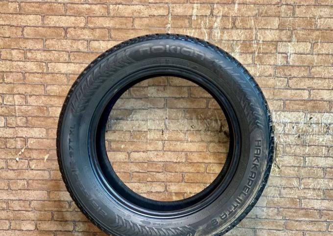 Nokian Tyres Hakkapeliitta 8 215/55 R16