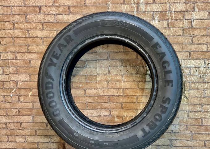 Goodyear Eagle Sport 195/65 R15