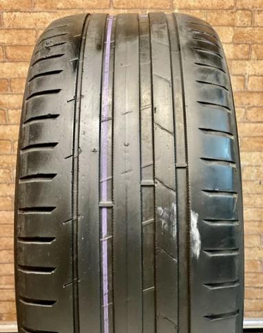 Nokian Tyres Hakka Black 2 SUV 265/50 R19