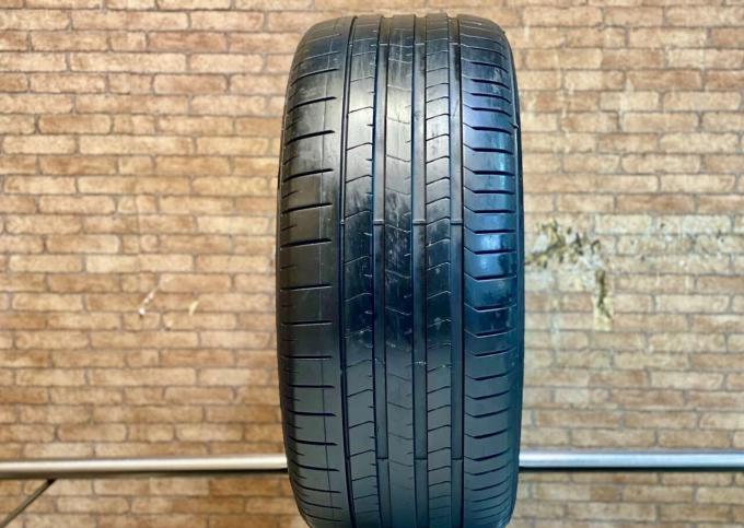 Pirelli P Zero PZ4 285/40 R21