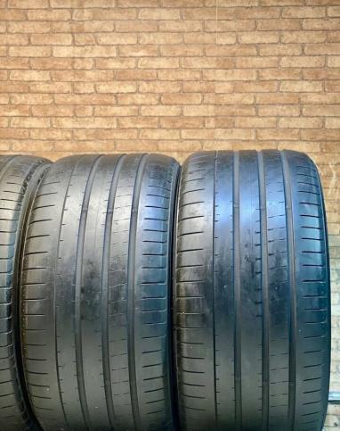 Yokohama Advan Sport V107 285/40 R22 и 325/35 R22