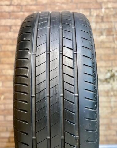 Bridgestone Alenza 001 245/50 R19