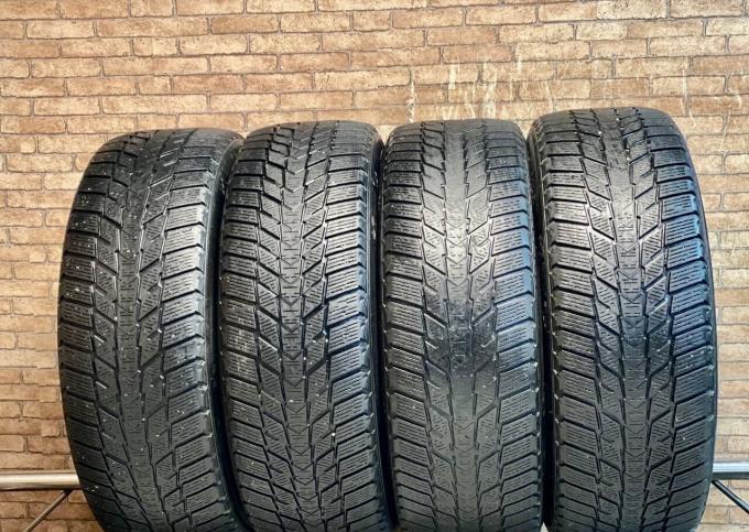 Nexen Winguard Ice Plus 215/60 R17