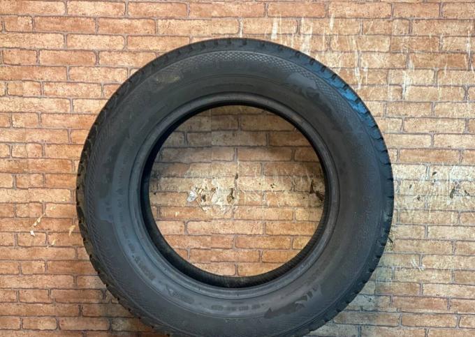 Gislaved Nord Frost 5 215/65 R16