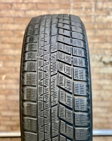 Yokohama Ice Guard IG60 205/60 R16