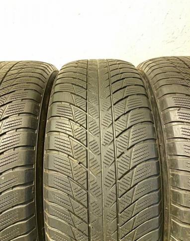 Bridgestone Blizzak LM-001 225/60 R18