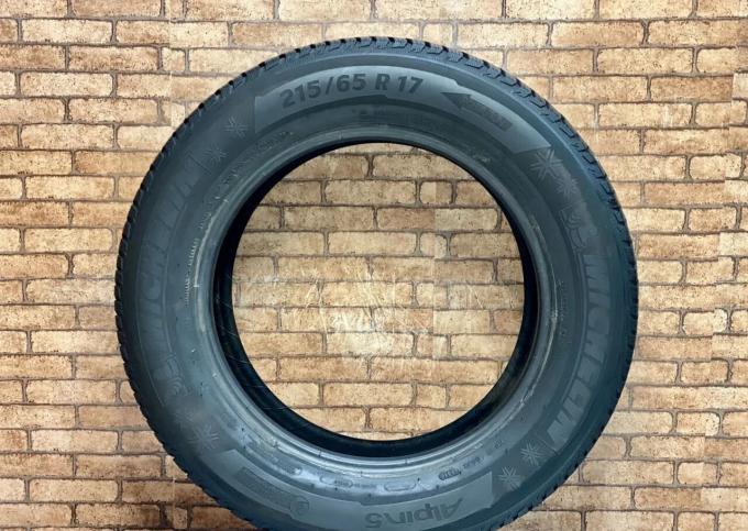 Michelin Alpin A5 215/65 R17