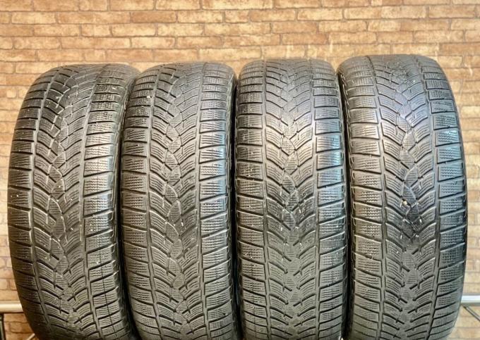 Goodyear UltraGrip Performance Gen-1 235/55 R19