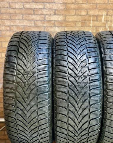 Goodyear UltraGrip Ice 2 215/55 R17