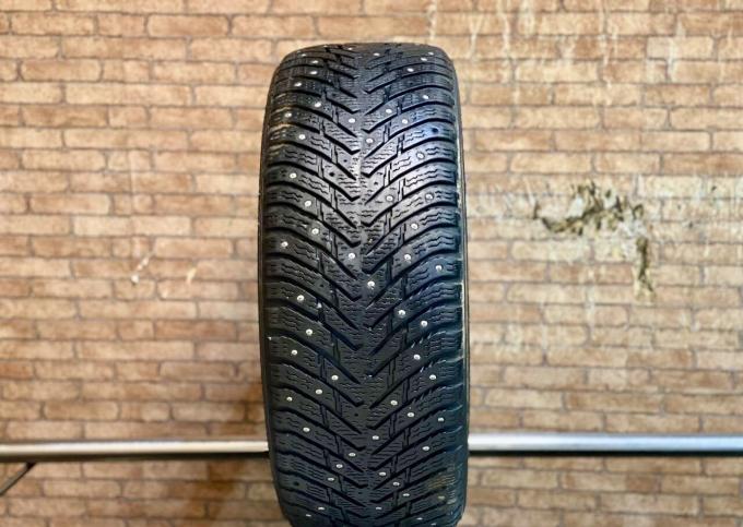 Nokian Tyres Hakkapeliitta 8 215/55 R16