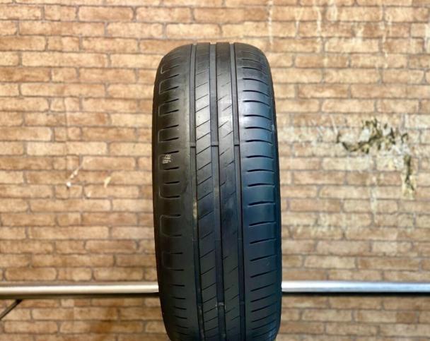 Goodyear EfficientGrip Performance 195/60 R15