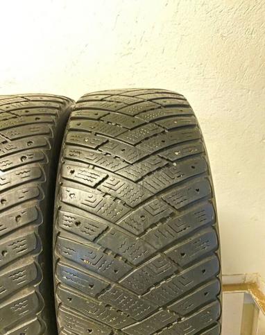 Goodyear Ultragrip Ice Arctic 225/55 R17