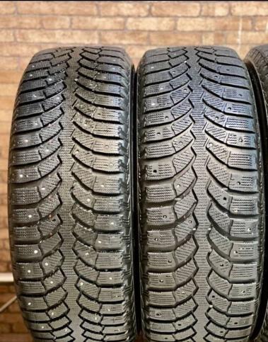 Bridgestone Blizzak Spike-01 225/60 R17