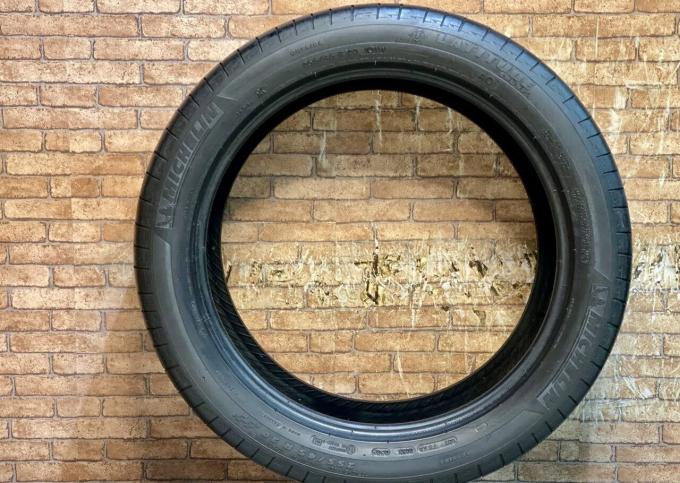 Michelin Latitude Sport 255/45 R20