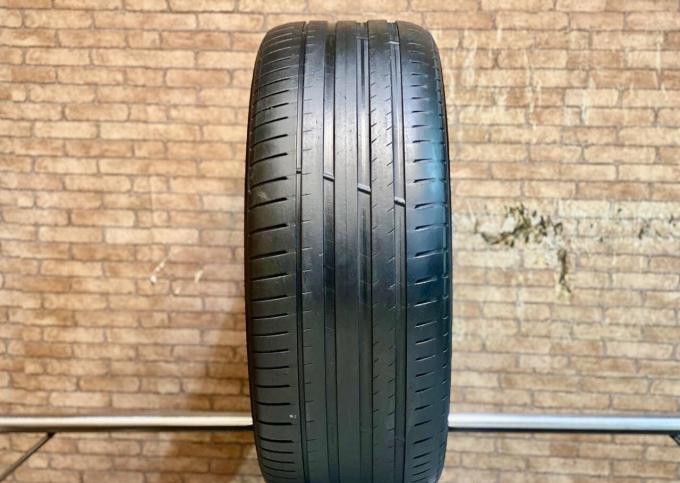 Michelin Pilot Sport 4 SUV 265/45 R21