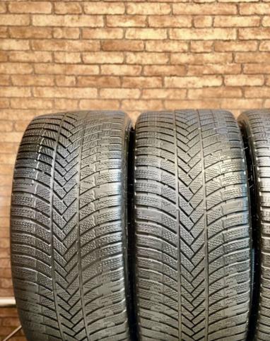 Bridgestone Blizzak LM-005 255/35 R20